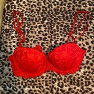 Victoria’s Secret PINK bra
